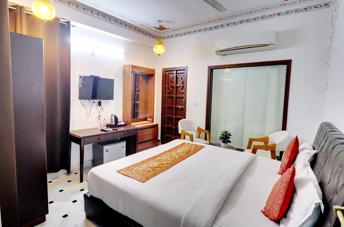 place to stay in udaipur